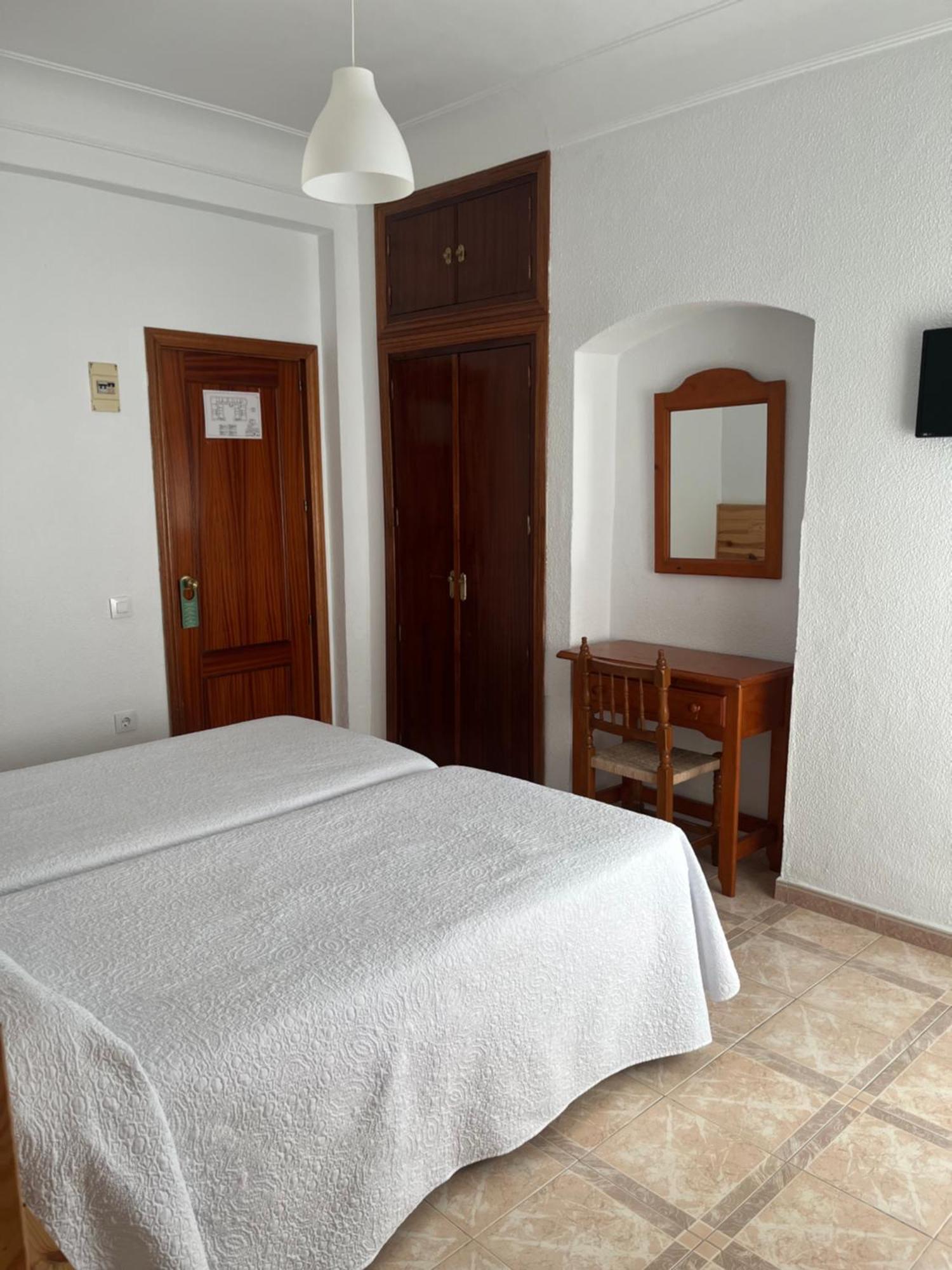 Hostal Barbate Luaran gambar